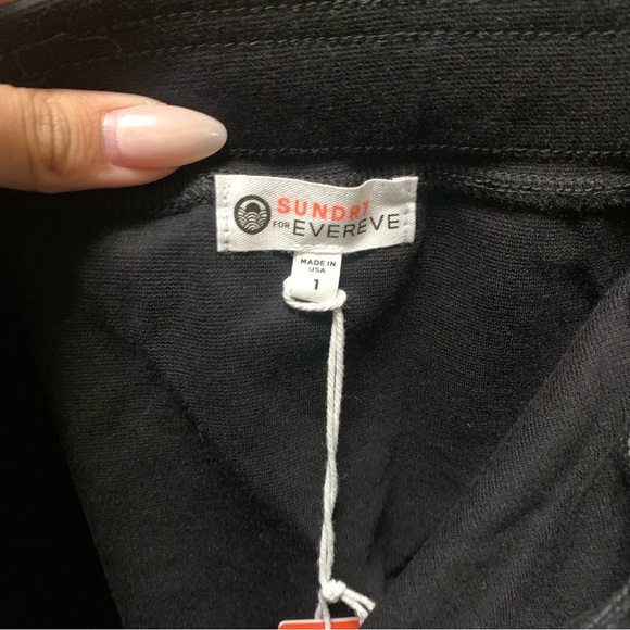 NWT Sundry Evereve Black Sunday Ponte Knit Pull On Mini Skirt Size 1 Small - Picture 4 of 5